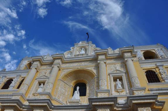 A bela igreja La Merced, em Antigua, na Guatemala